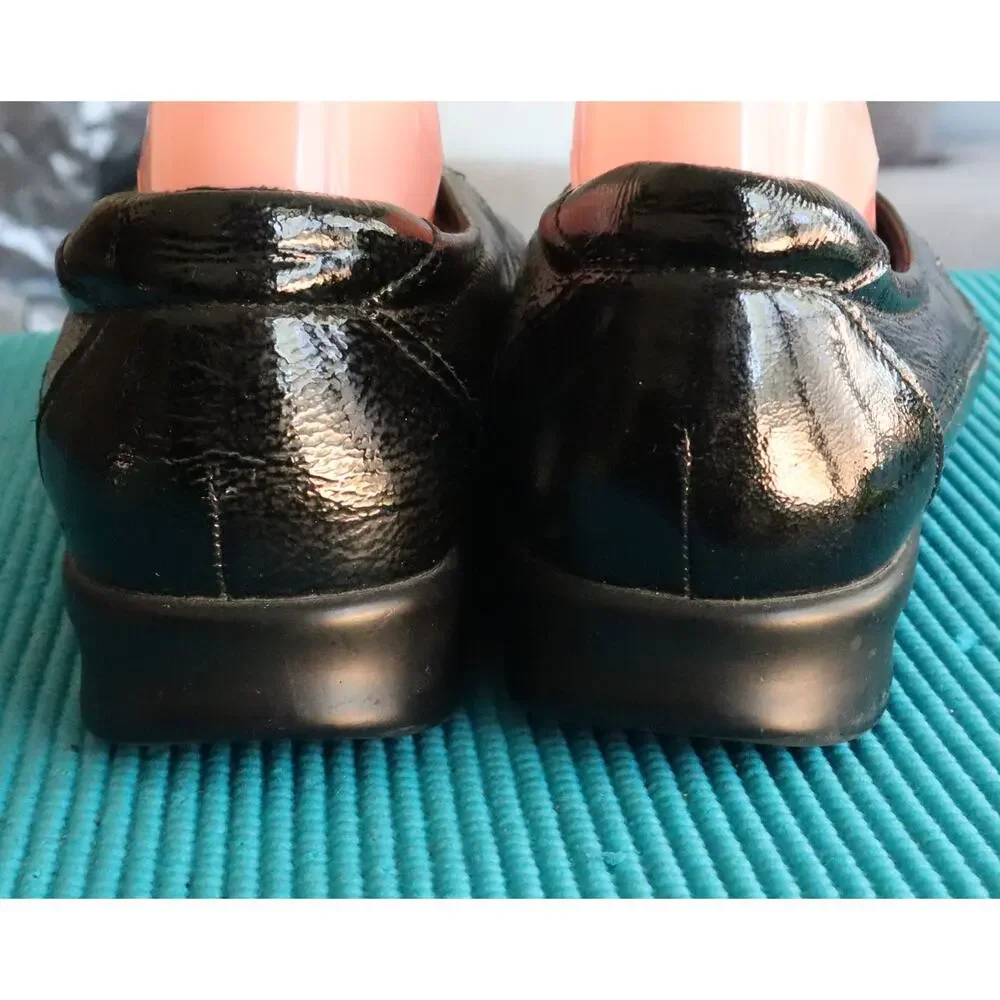 SAS genuine leather